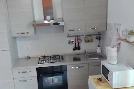 A Pochi Passi Dal Mare Apartmán *